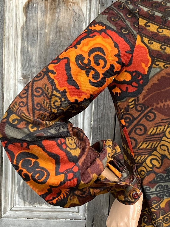 Groovy late 60s early 70s top in autumnal tones - image 4