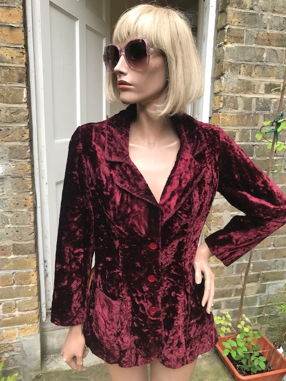 Fab late 60s early 70s crushed velvet burgundy plu