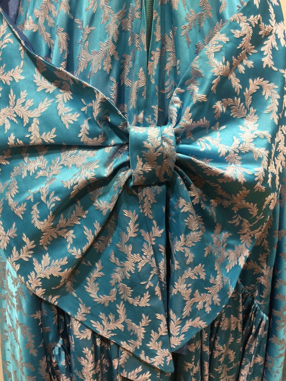 Gorgeous early 1950s evening gown