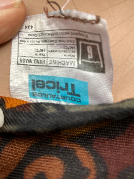 Groovy late 60s early 70s top in autumnal tones - image 7