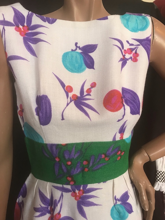 Gorgeous linen printed birds and fruit dress 1960s