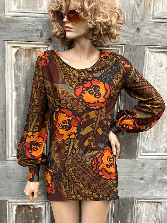Groovy late 60s early 70s top in autumnal tones - image 1