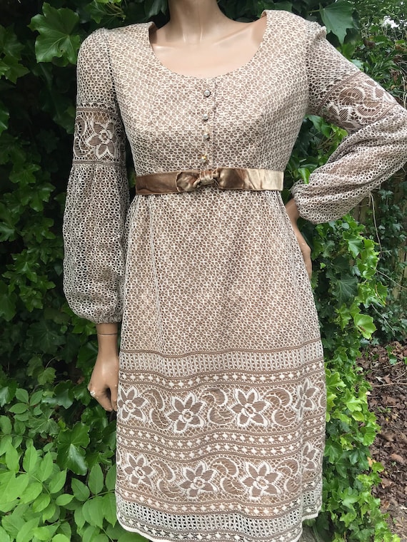 Dollyrockers vintage 60s lacy cappuccino coloured… - image 3