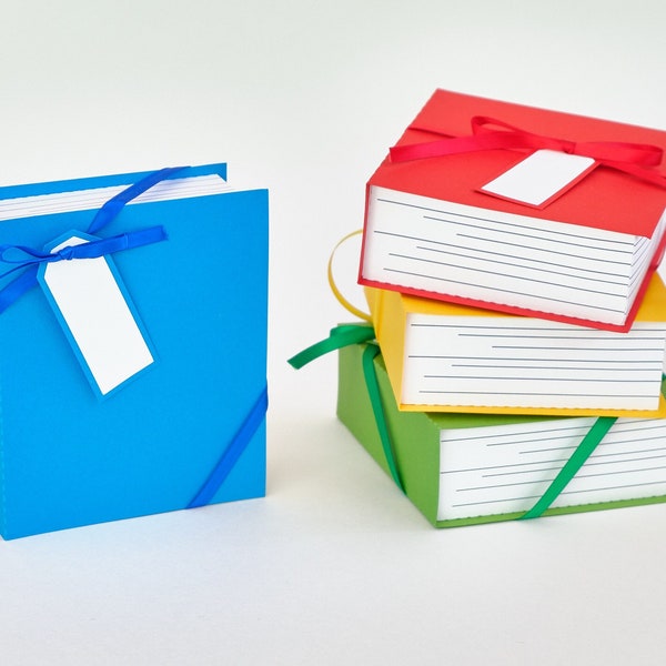 Book shaped favor boxes (Set of 4)