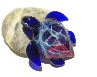 Glass Turtle - Baby Blue Violet Turtle Pendant - Glass Pendant - Cute Glass Jewelry - Blown Glass - Artist Signed - Details of Silver