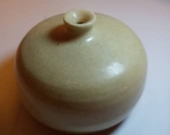 Vintage Hand Turned (SANTA CRUZ Pottery), Aptos California "SQUAT" Bud Vase