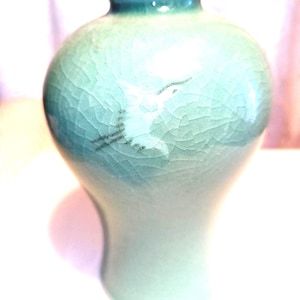 Antique/Vintage (small 5" H) Caledon (WITH CRANES & BONZAI Trees) Green Crackle Vase (Korea)