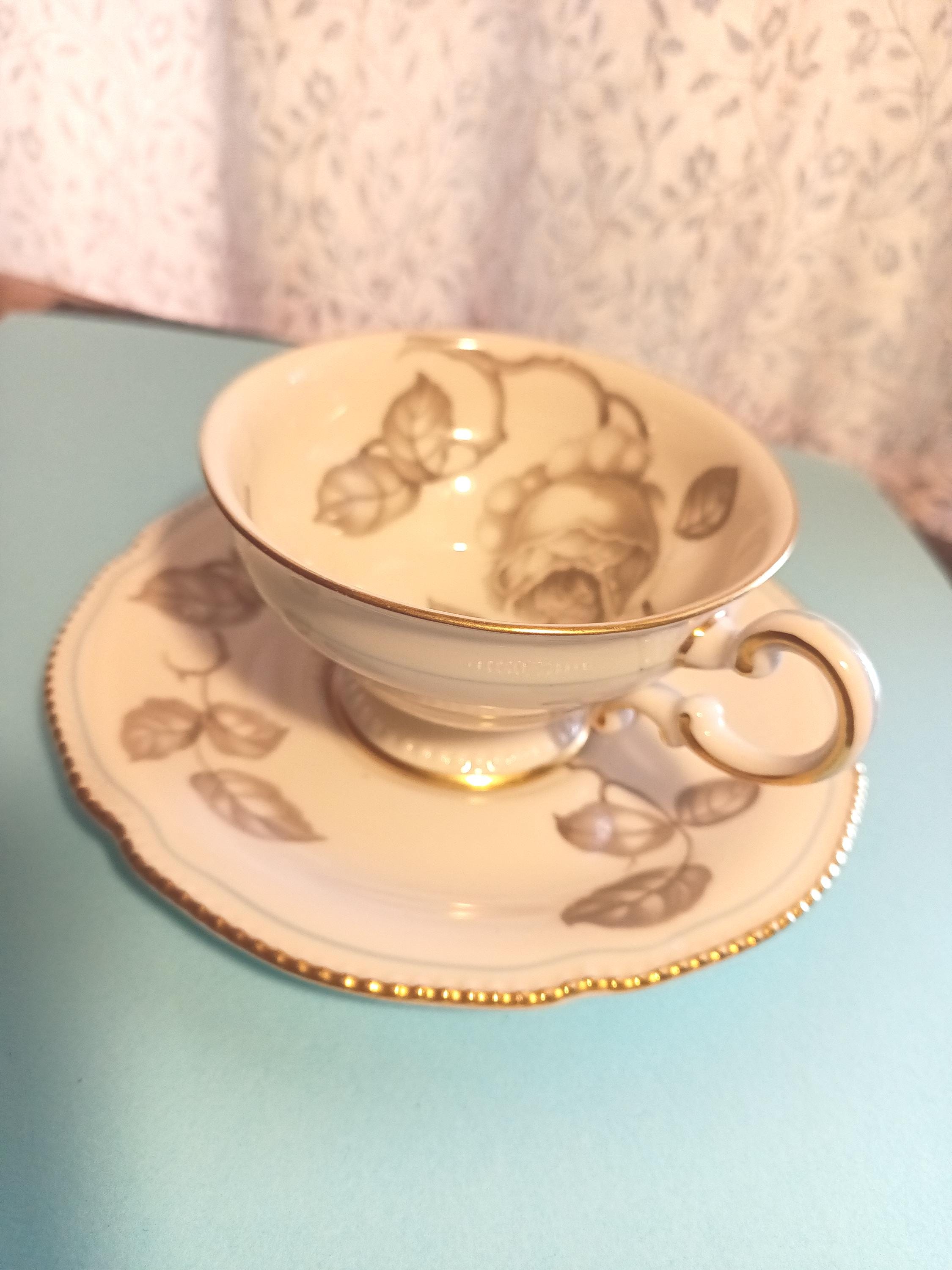 Castleton Gloria - Etsy