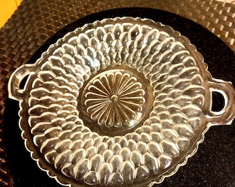 Clear Cut Art Glass SMALL Round 2 Handle SERVING DISH