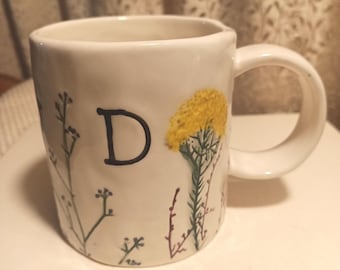 ANTHROPOLOGIE "D" Monogram Botanical Coffee Mug | 12 Fl oz