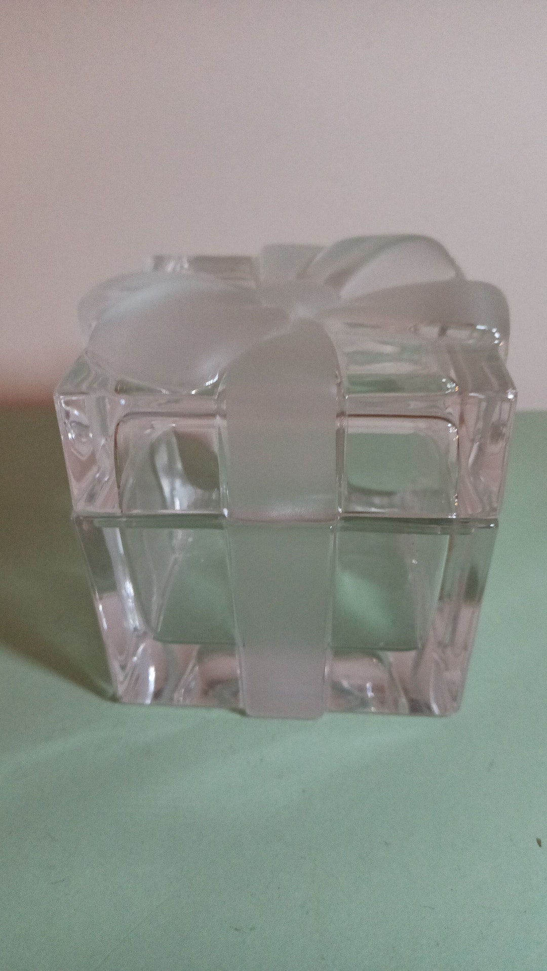 Tiffany & Co. リボン付きガラスケース Tiffany & Co. リボン付きガラスケース Tiffany & Co. Crystal