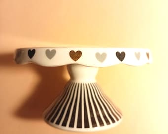 GRACE TEAWARE Ceramic on a Pedestal Black/Gray/Gold Hearts Mini Cupcake Stand