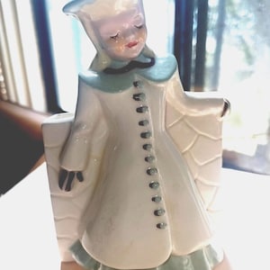 Vintage 1950's Florence Crackled Ceramics Pasadena, California young Lady figurine planter