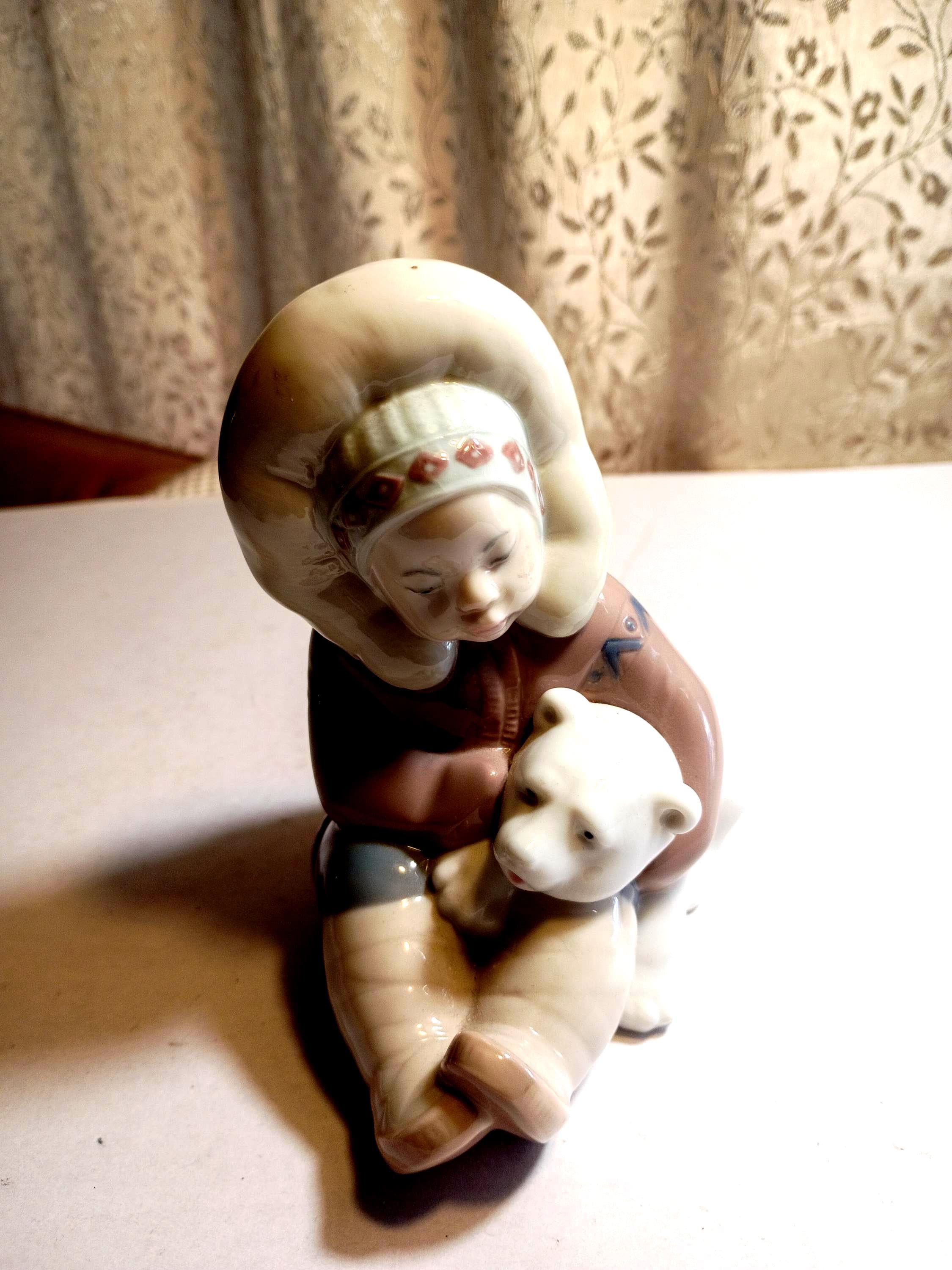 リヤドロ　エスキモーの子供と、白熊 Lladro Polar Bear and Eskimo - Etsy
