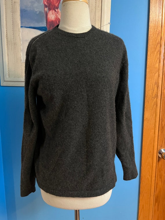 Hugo Boss crew neck cashmere sweater woman’s  M