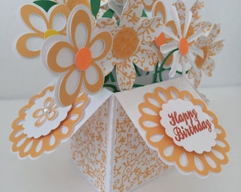 Carte bouquet d’anniversaire dans une boîte