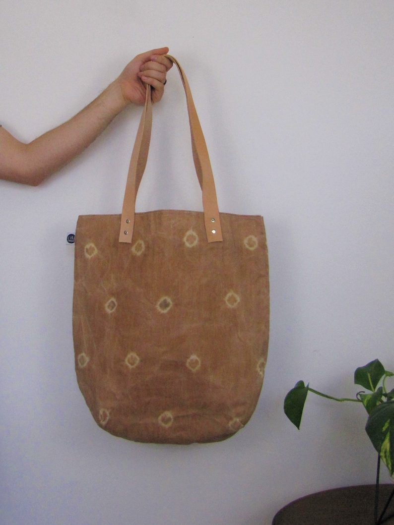 dyed naturally Waxed Linen shoulder bag leather handles
