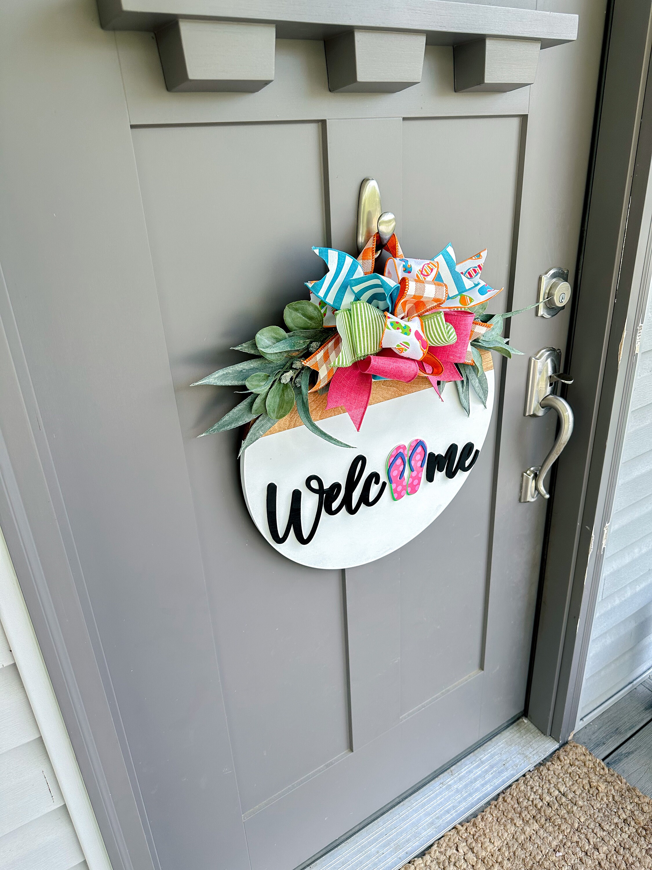 Summer Front Door Decor | Flip Flop Welcome Door Hanger | Round Wood ...