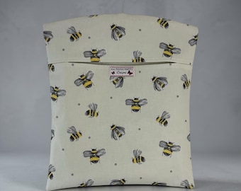 Bolsa de hule con forma de abeja para pinzas de la ropa: Limpiar con un paño. Tela de calidad. Diseño original.