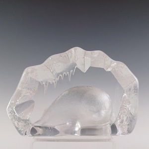 SIGNED Mats Jonasson #3150 Swedish Glass Seal Paperweight