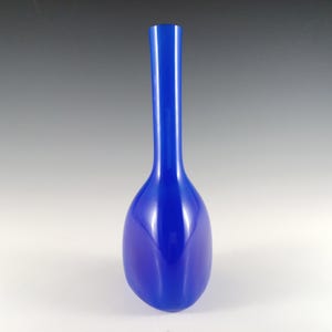 Elme Scandinavian Blue Cased Glass &#39;Three Sided&#39; Vase