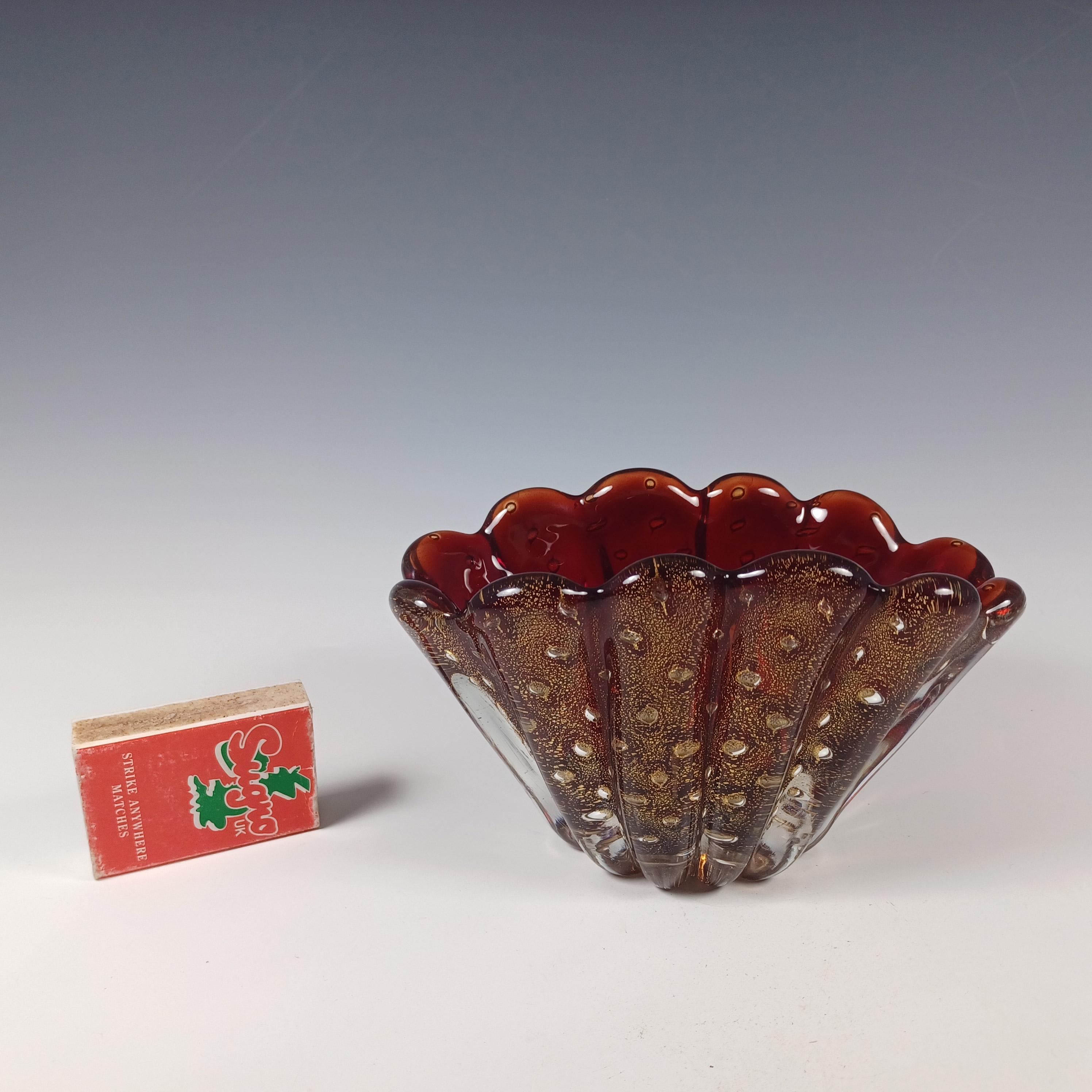 Archimede Seguso Murano / Venetian Red & Gold Leaf Glass Vase