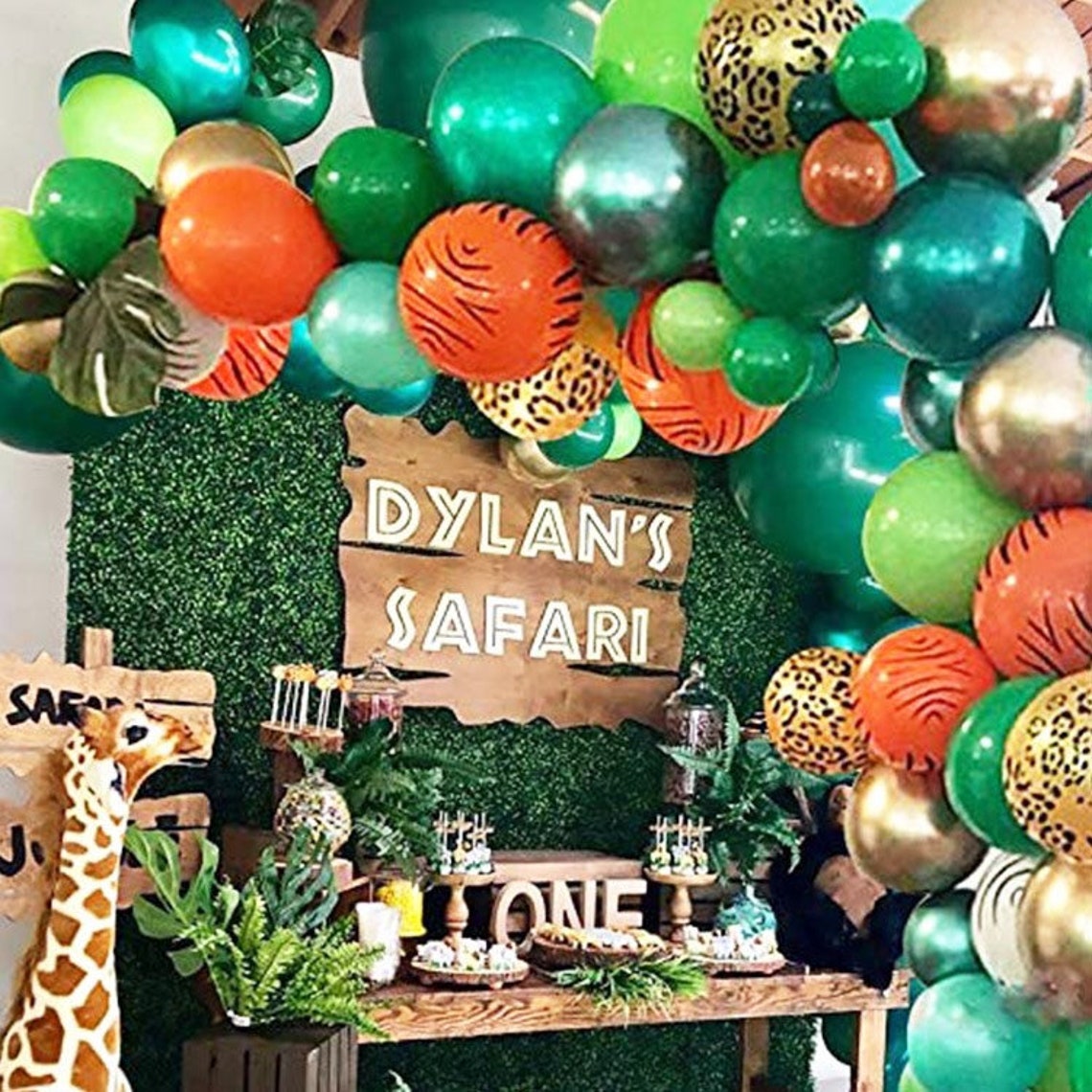 safari themed balloon garland