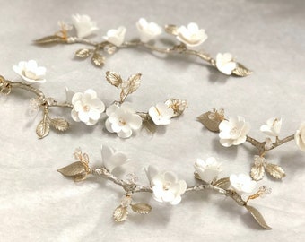 Giselle hairvine, floral bridal hairvine, wedding hairvine, floral hairvine, white flower hairvine, bridal headpiece, floral headpiece