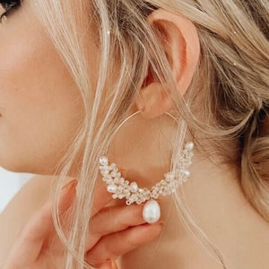 Pearl hoop bridal earrings, pearl wedding earrings, statement pearl bridal earrings, earrings bride, hoop earrings wedding, earrings wedding