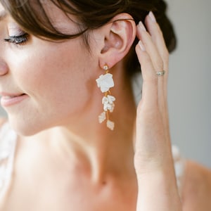 Hydrangea bridal earrings, floral bridal earrings, white flower wedding earrings, wedding earrings, delicate statement bridal earrings,