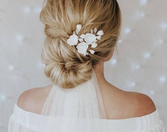 White flower bridal hairpins, wedding hairpins, hydrangea flower