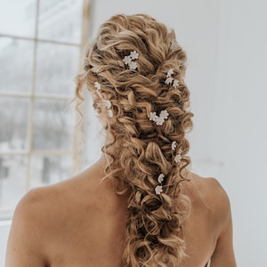 White clay daisy bridal hair pins, set of 7 bridal hairpins, wedding hair pin set, bridal hair accessories, handmade daisy hairpins, image 1