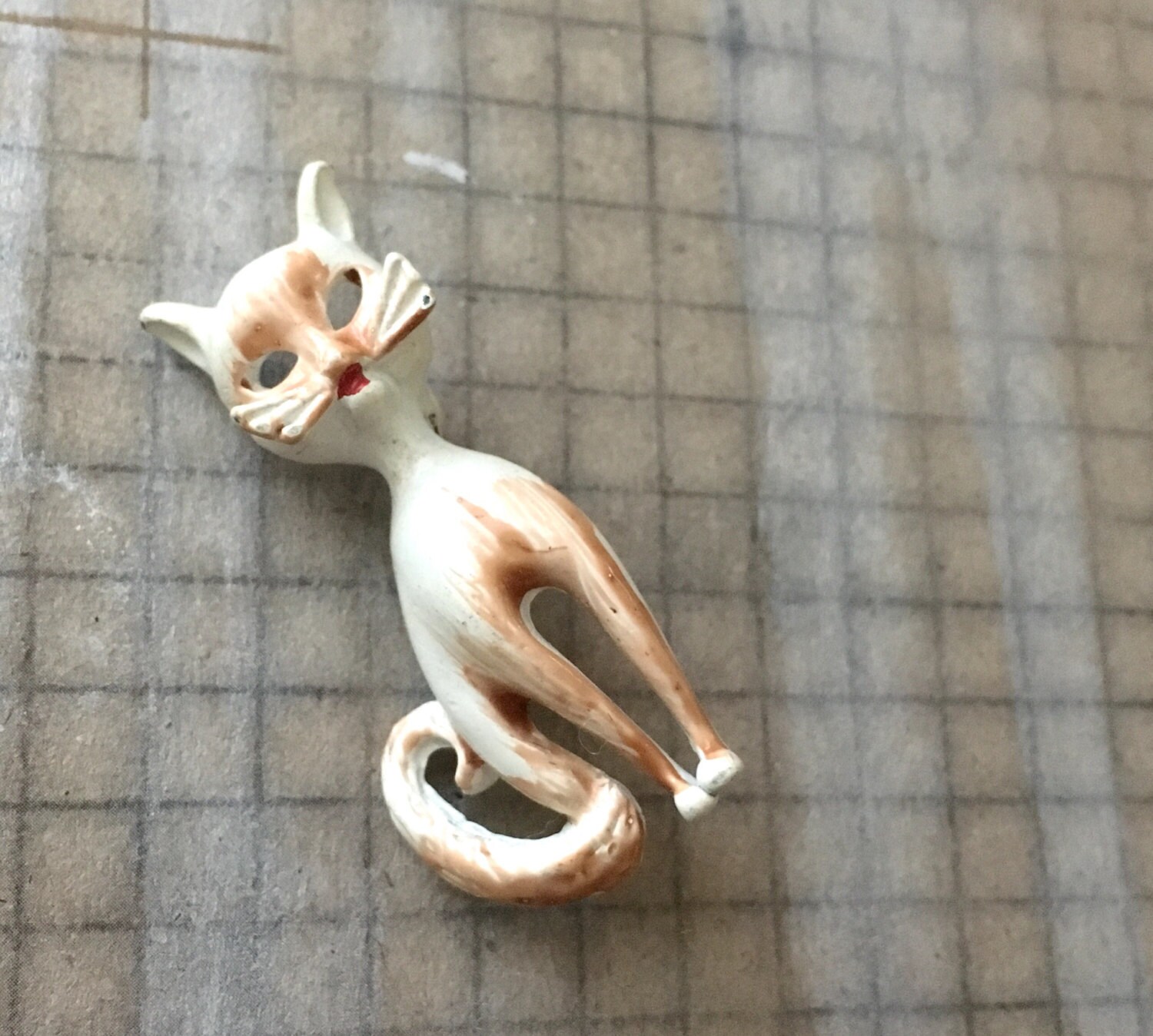 Vintage Enamel Cat Brooch | Mid-century Figural Pin - Etsy
