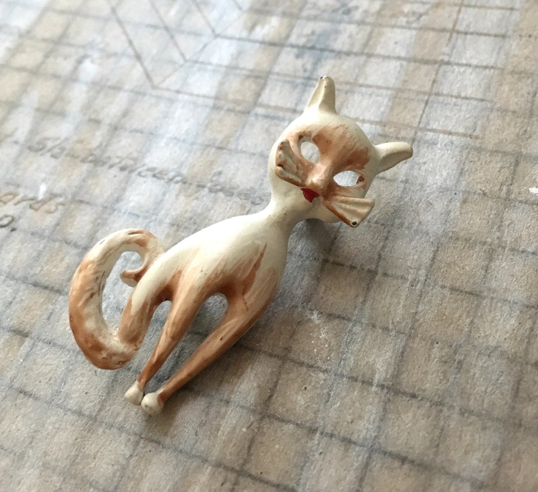 Vintage Enamel Cat Brooch | Mid-century Figural Pin - Etsy
