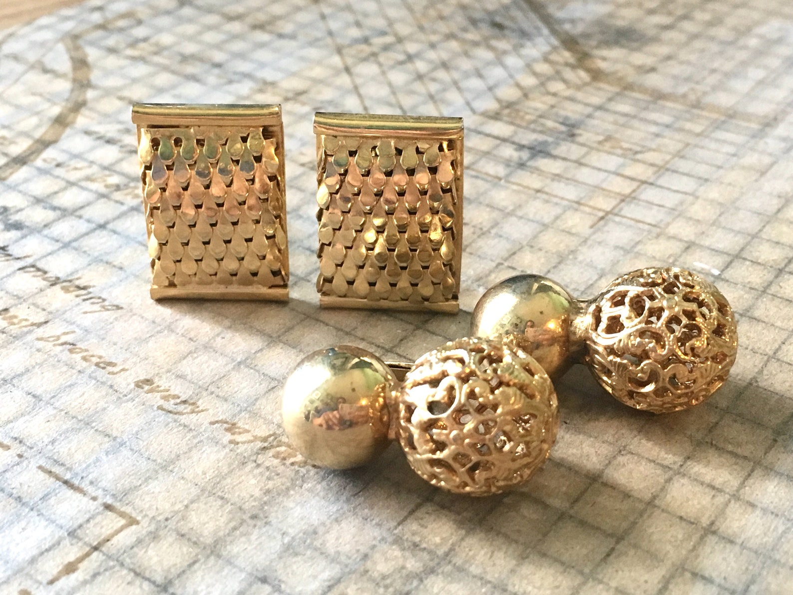 Vintage gold clip earring set / clip texturizado en pendientes Etsy