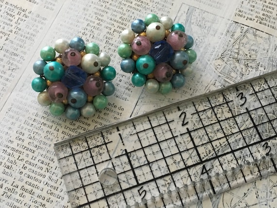 Vintage Cluster Earrings | Retro Pastel Clip Earr… - image 3