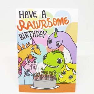 Cartão de feliz aniversário dinossauros Dino Rawrsome