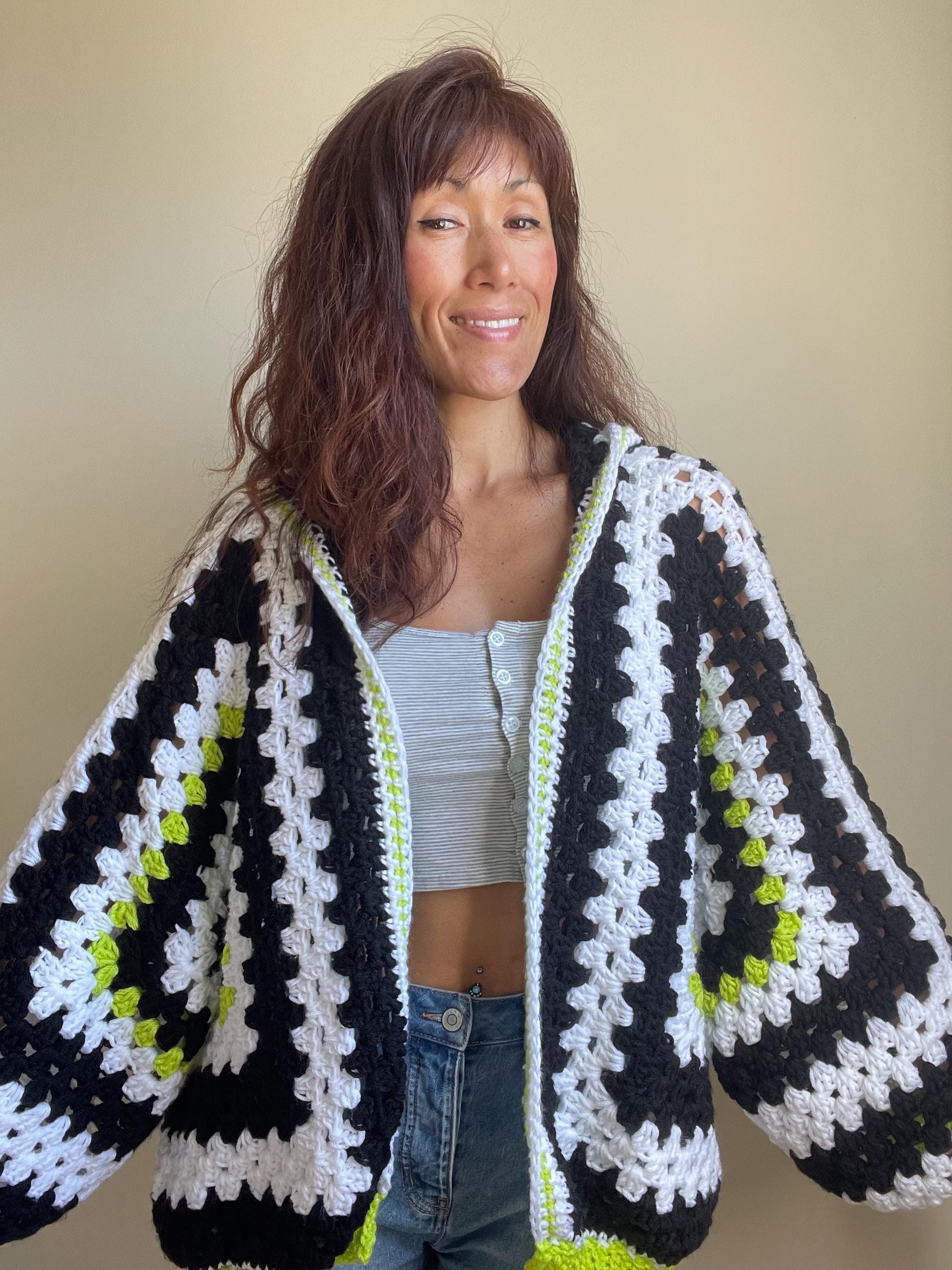 【JOICEADDED】TrianglePattern KnitCardigan Beetlejuice Movie Inspired Colors Crochet Hooded Cardigan, Crochet