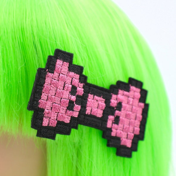 8 Bit Pixel Art Hair Bows - Nerdy Gifts For Gamer Girls