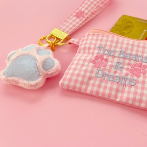 Llavero con forma de cartera para amantes de los gatos con cuadros rosas kawaii, llavero con forma de cartera para amantes de los gatos con dije de pata de peluche, accesorios kawaii, llavero con forma de bolso de gatito
