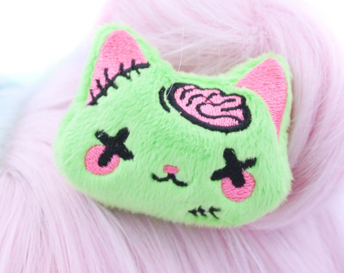 Super Cute Kawaii Zombie Cat Plush Hair Clip - Weeb Gift - Pastel Goth -Harajuku Clothing - Kawaii Plushies - Zombie Lovers Gift - Halloween