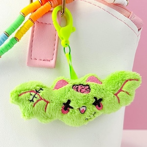 Gurokawa Zombie Bat Plush Bag Charm, Kawaii Creepy Cute Bat Plushie, Kawaii Accessories, Backpack Charm, Purse Charm, Pastel Goth Teen Gift
