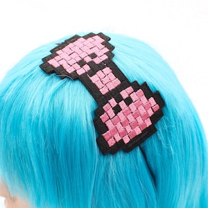 8 Bit Pixel Bow Gamer Girl Headband - Video Game Headband - Anime Headband - Nerd Gifts - Gamer Girl Accessories - Pink Bow