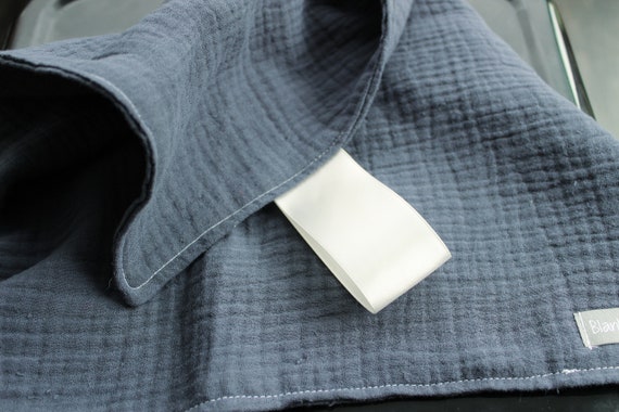 muslin taggie blanket