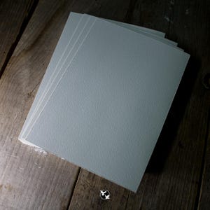 Papier aquarelle Arches Hot Press, 140 lb, blanc brillant, 2 x 3,5 po, 3 x 5 po, 4 x 6 po. et 5 x 7 po. Aquarelle, dessin, calligraphie, gouache, gravure