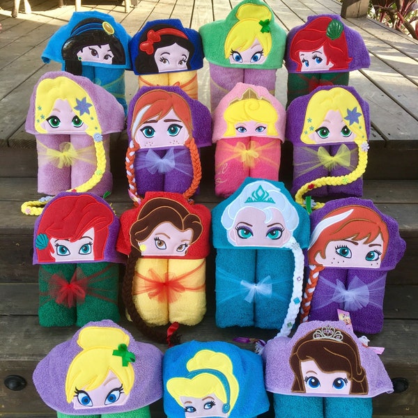 Princess Hooded Towel/ Character Hooded Towel/ Personalized Hooded Towel/ Monogrammed Hooded Towel/ Hooded Towel for Kids/Girls Hooded Towel