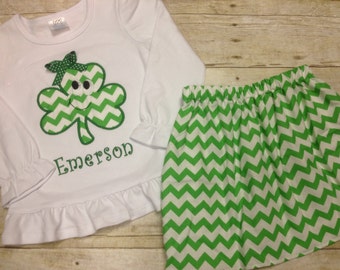 Personalized Girls Green St Patricks Day Outfit/ Shamrock Shirt & Skirt Set/ St Patricks Day 4 leaf clover green dress/ Size 0-12, LS or SS