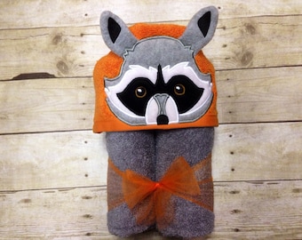 Raccoon Hooded Towel/ Woodland Animals Baby Shower Gift/ Boy Baby Shower Gift/ Animals Hooded Towel/ Woodland Nursery- Free Personalization