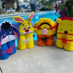 Winnie the Pooh 3D Hooded Bath Towel/ Classic Winnie the Pooh Nursery/ Classic Pooh Baby Shower/ Pooh Bear Birthday/ Pool Towel/ Beach Towel