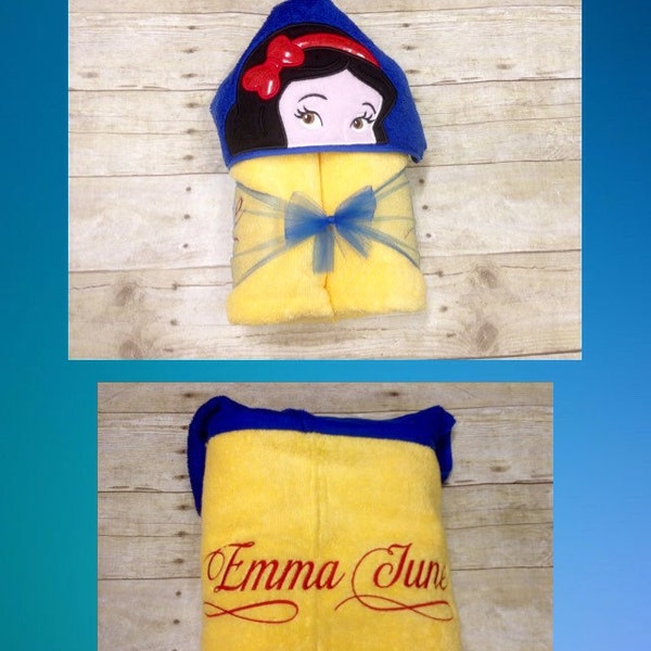 Blancanieves y los siete enanitos Toallas de baño con capucha / Disfraz de Blancanieves / Toalla de princesa personalizada / Toalla con capucha para niños pequeños / Toalla de playa